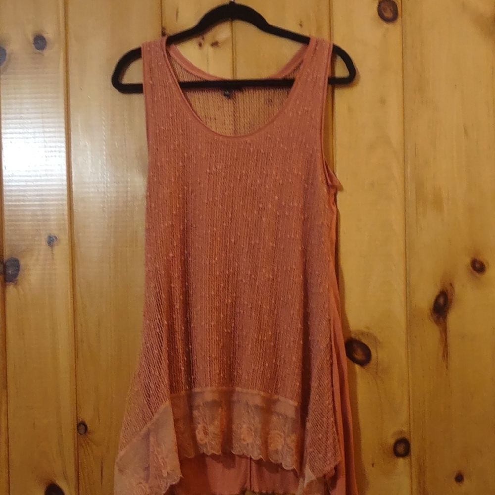 Cupio Coral Sleeveless Tank with Lace Asymmetrical Hem
